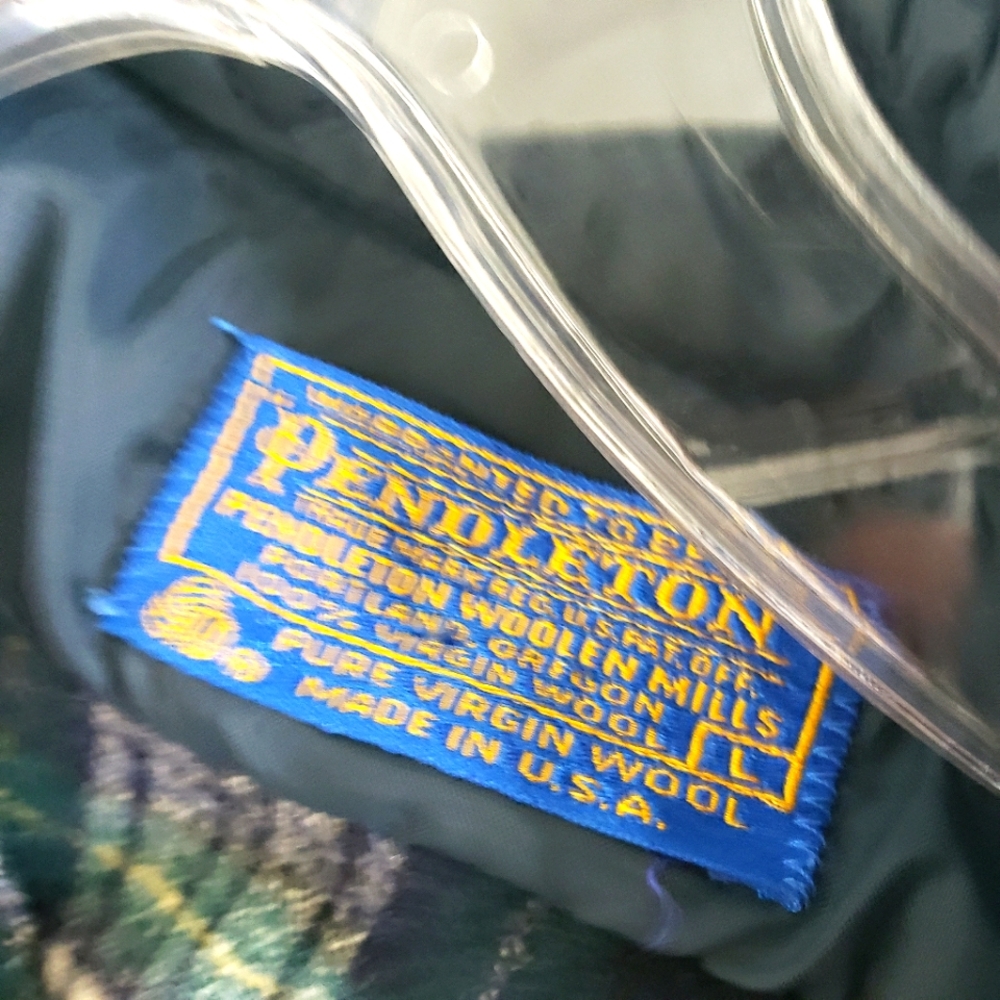 Pendelton Vintage Plaid Wool Flannel - Picture 5 of 6
